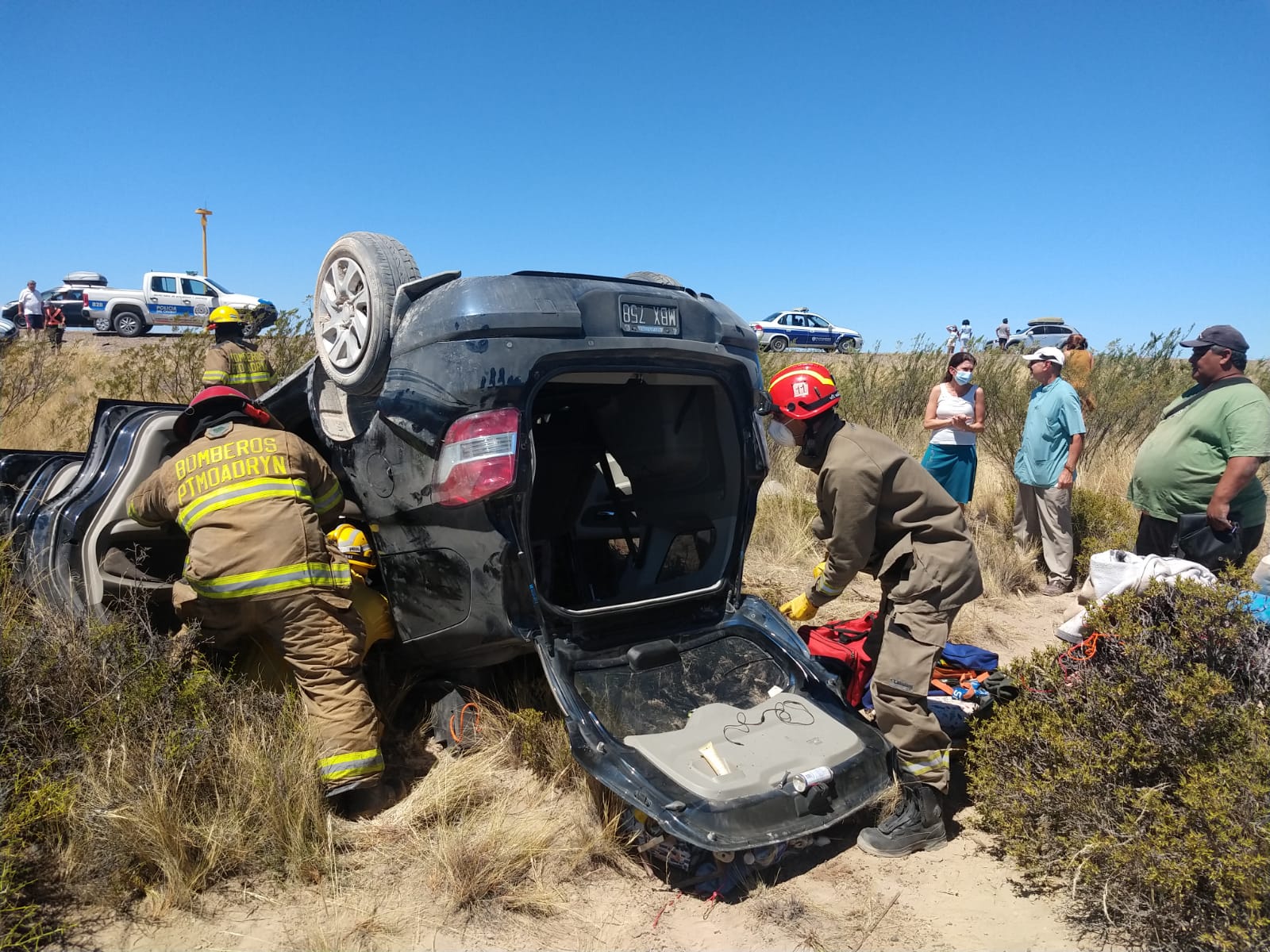 ACCIDENTE VEHICULAR RUTA 3 ENTRE MADRYN Y TRELEW