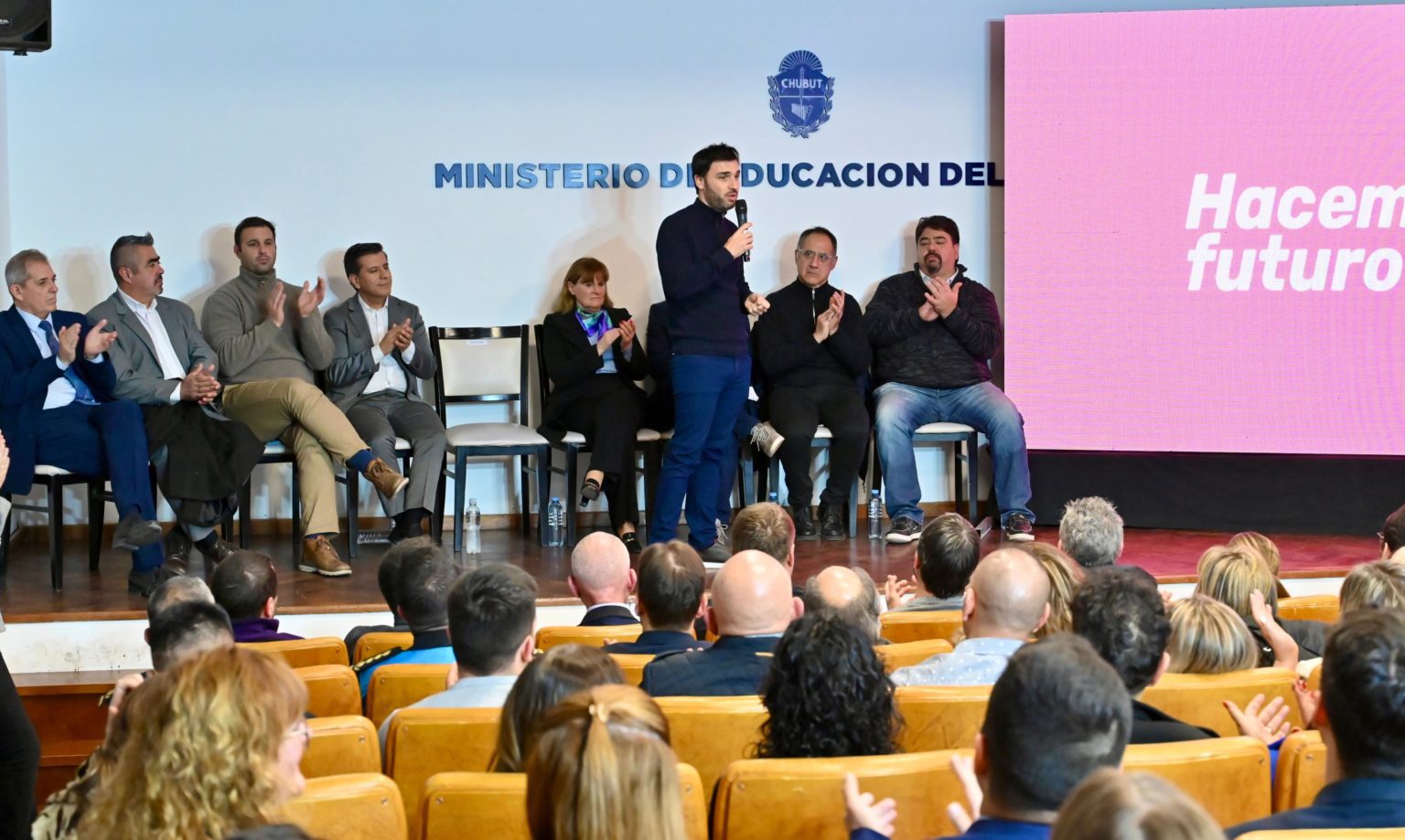 Torres: “En Chubut estamos haciendo futuro”