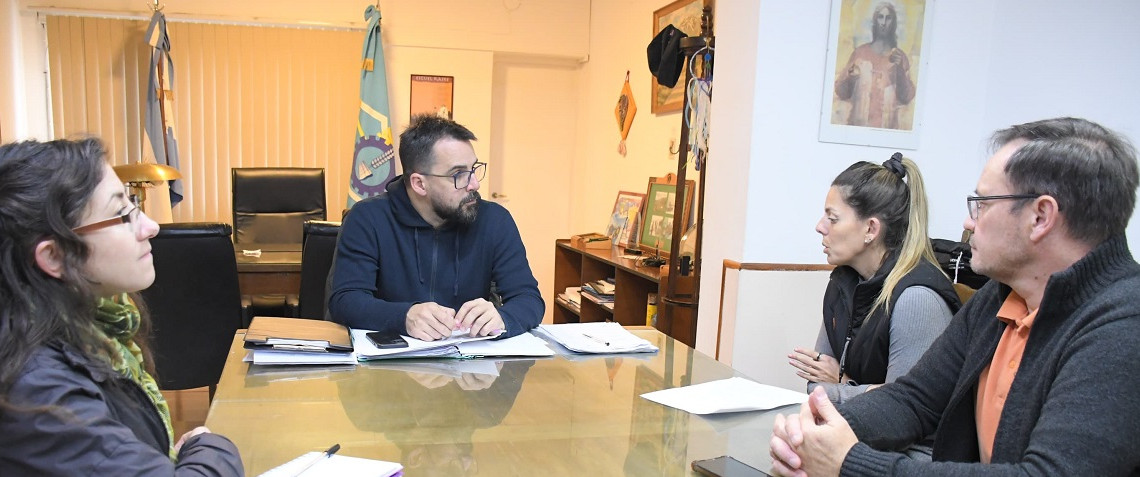 Taccetta firmará un convenio para que los empleados municipales puedan terminar la secundaria