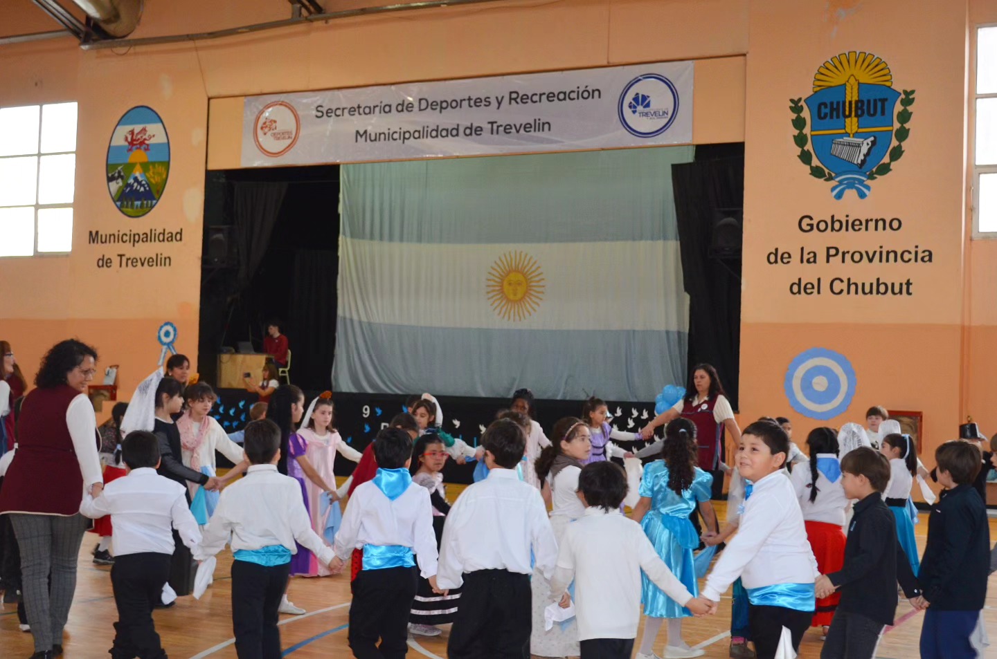 Continuan los festejos por el Dia de la Independencia en las escuelas de Trevelin