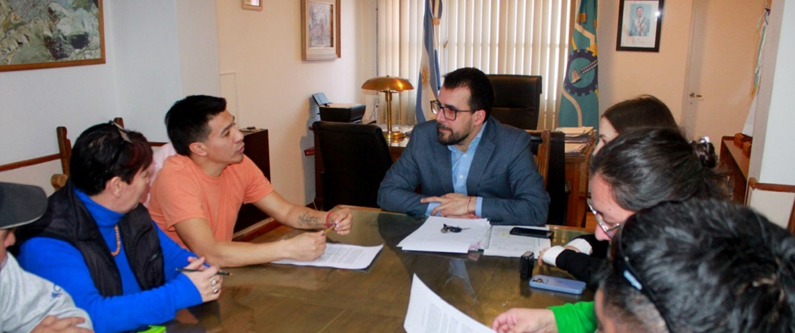 El municipio de Esquel acordó un 20% de incremento salarial para los empleados