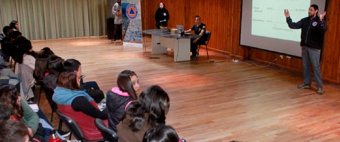 El municipio de Esquel capacita a estudiantes de Guardaparque Universitario