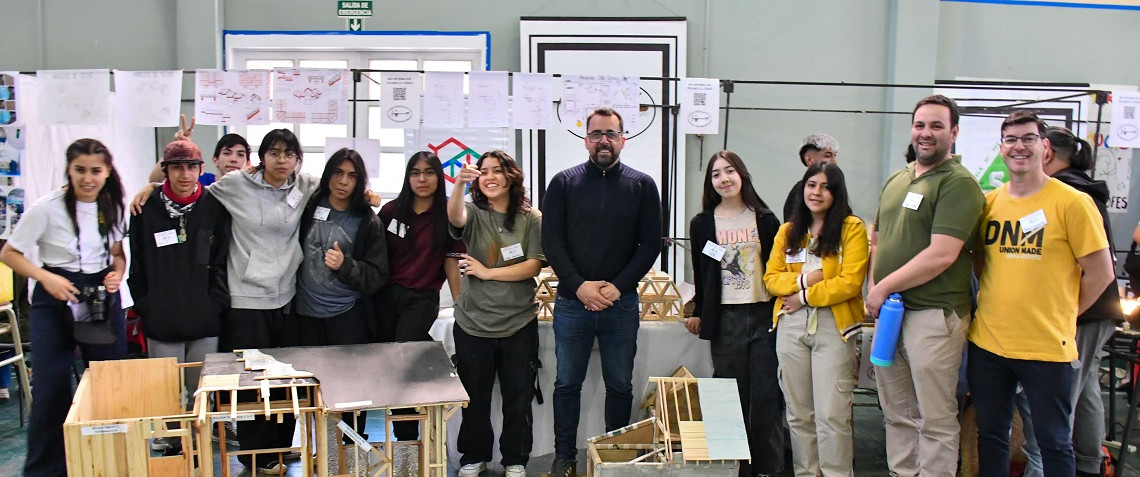Esquel mostró ofertas educativas en la Expo Educativa Municipal