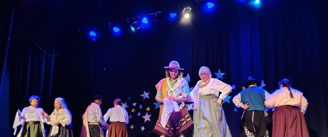 “Estrellas Mayores”: Esquel celebró el talento y la vitalidad de sus adultos mayores